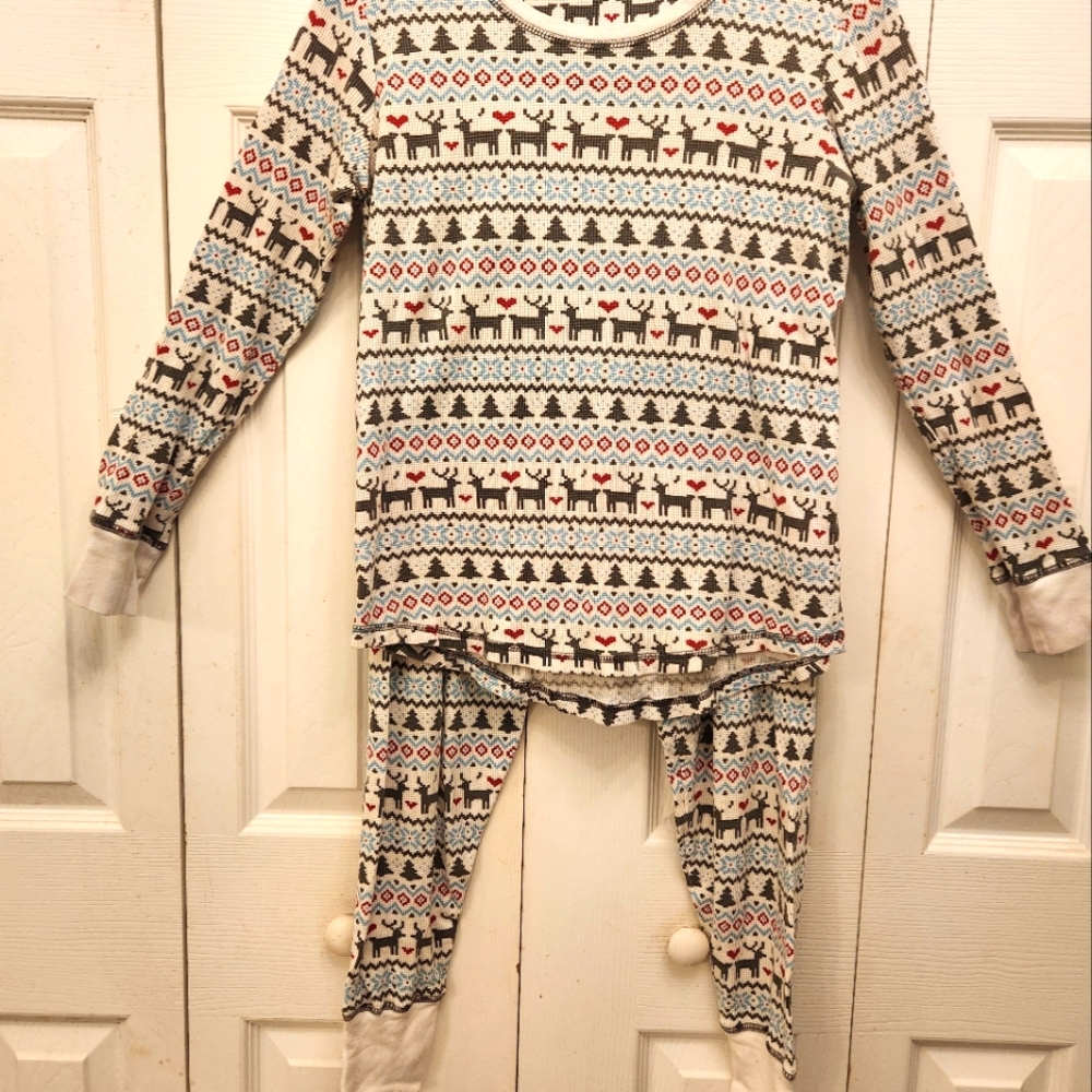 Cozy Teen Pajamas with Reindeer And Heart Pattern